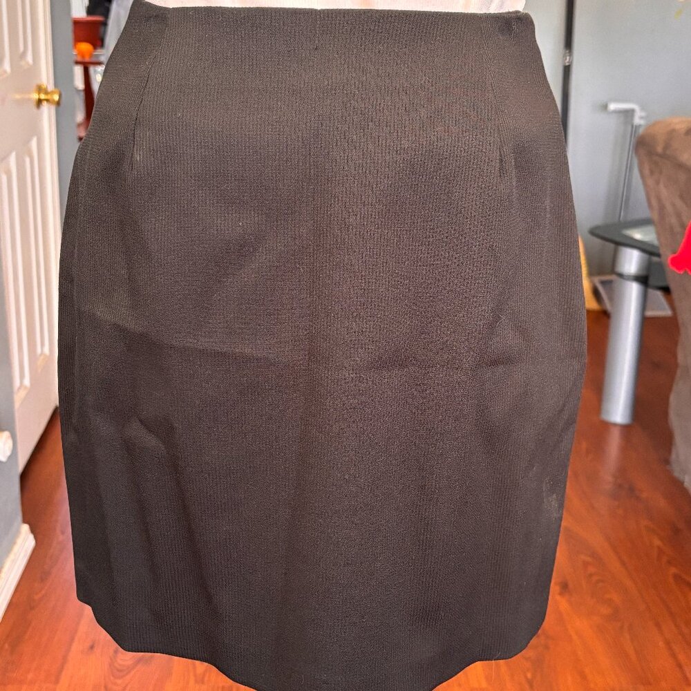 Black skirt